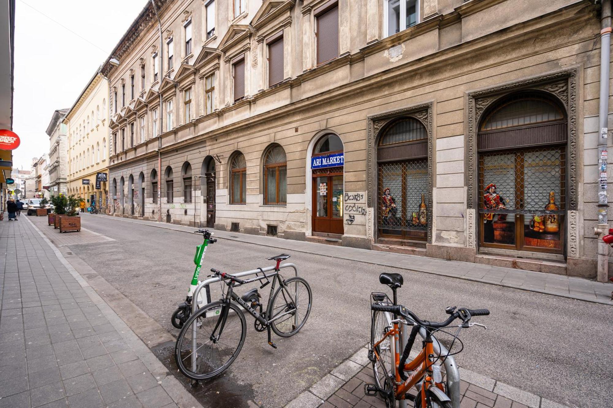 D24 - Historic Quarter Design Loft - Best Location By Bqa Budapeste Exterior foto